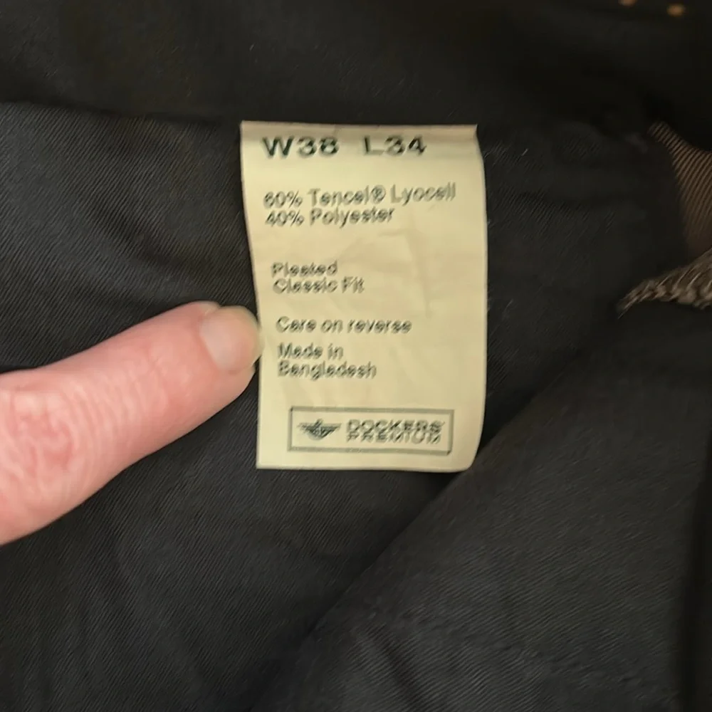 Dockers Premium Vintage Men's Tan dress slacks W38XL34